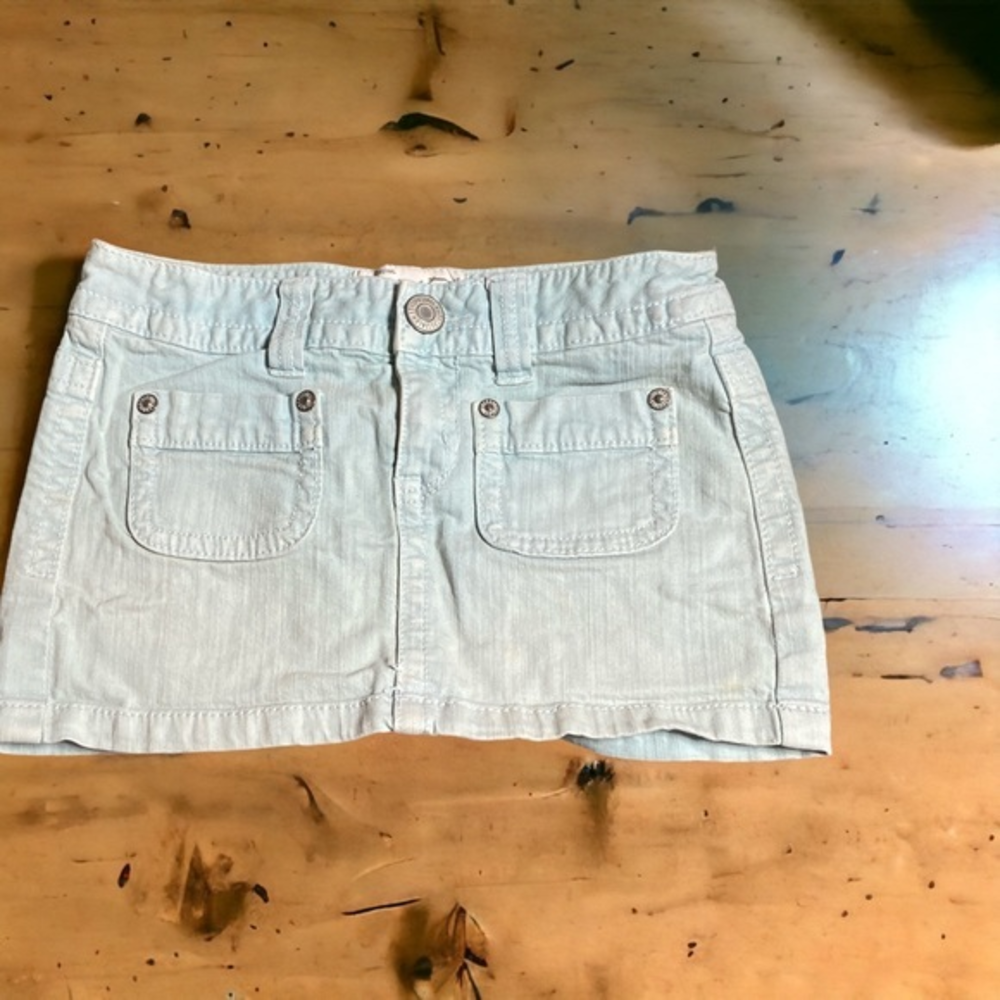 Aeropostale Y2K Light Wash Denim Mini Skirt Size 1/2
